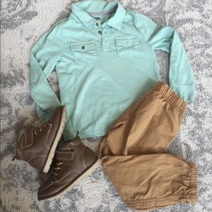 Boy’s 5T outfit.